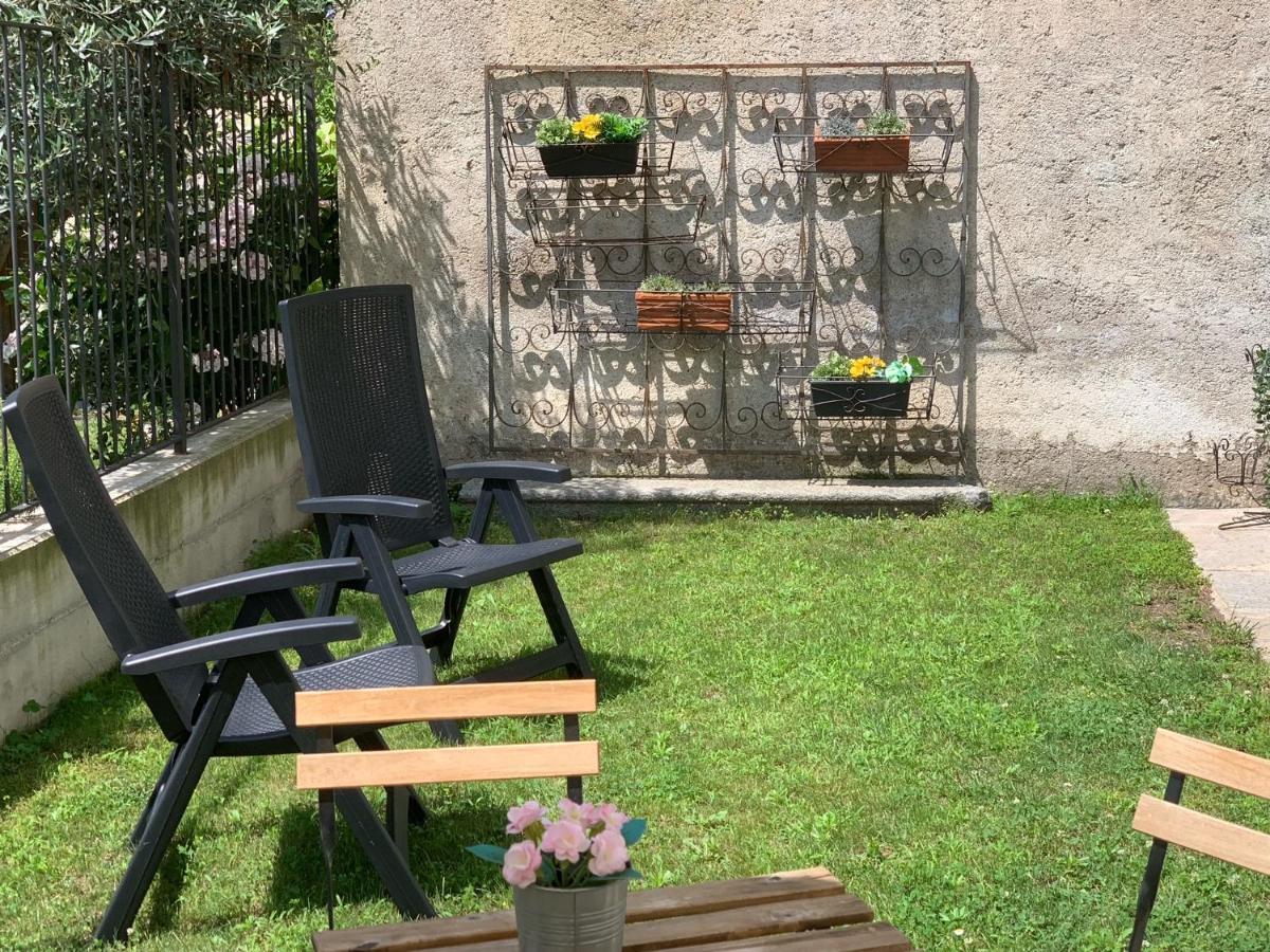 Casa Tiffany Tra Lago E Monti マンデッロ・デル・ラーリオ エクステリア 写真